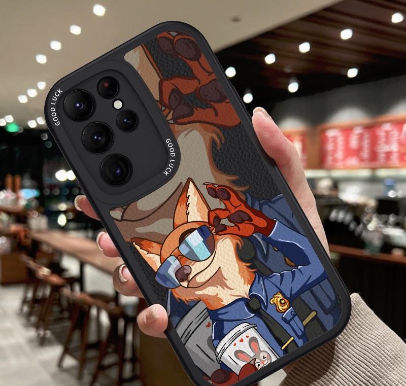 Coque Samsung Galaxy S24 Ultra Officielle - Nick Wilde (Zootopie) en Uniforme