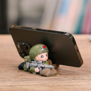 Support Téléphone Soldat Mignon - Figurine Décorative Résine pour Bureau et Maison