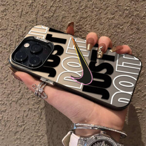 Coque iPhone Motif Nike Psychédélique Coloré - Verre Trempé